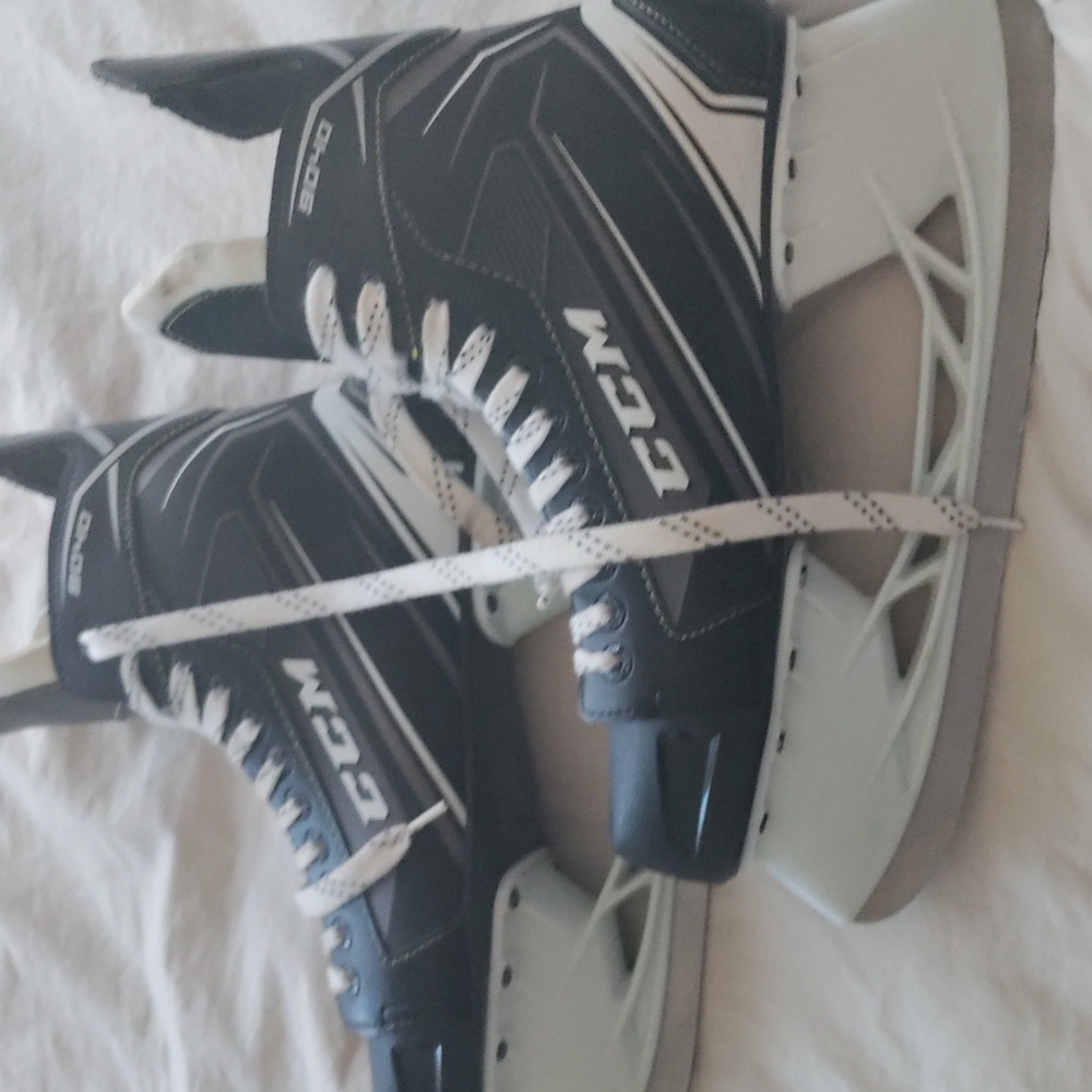 CCM Tacks 9040 Hockey Skates